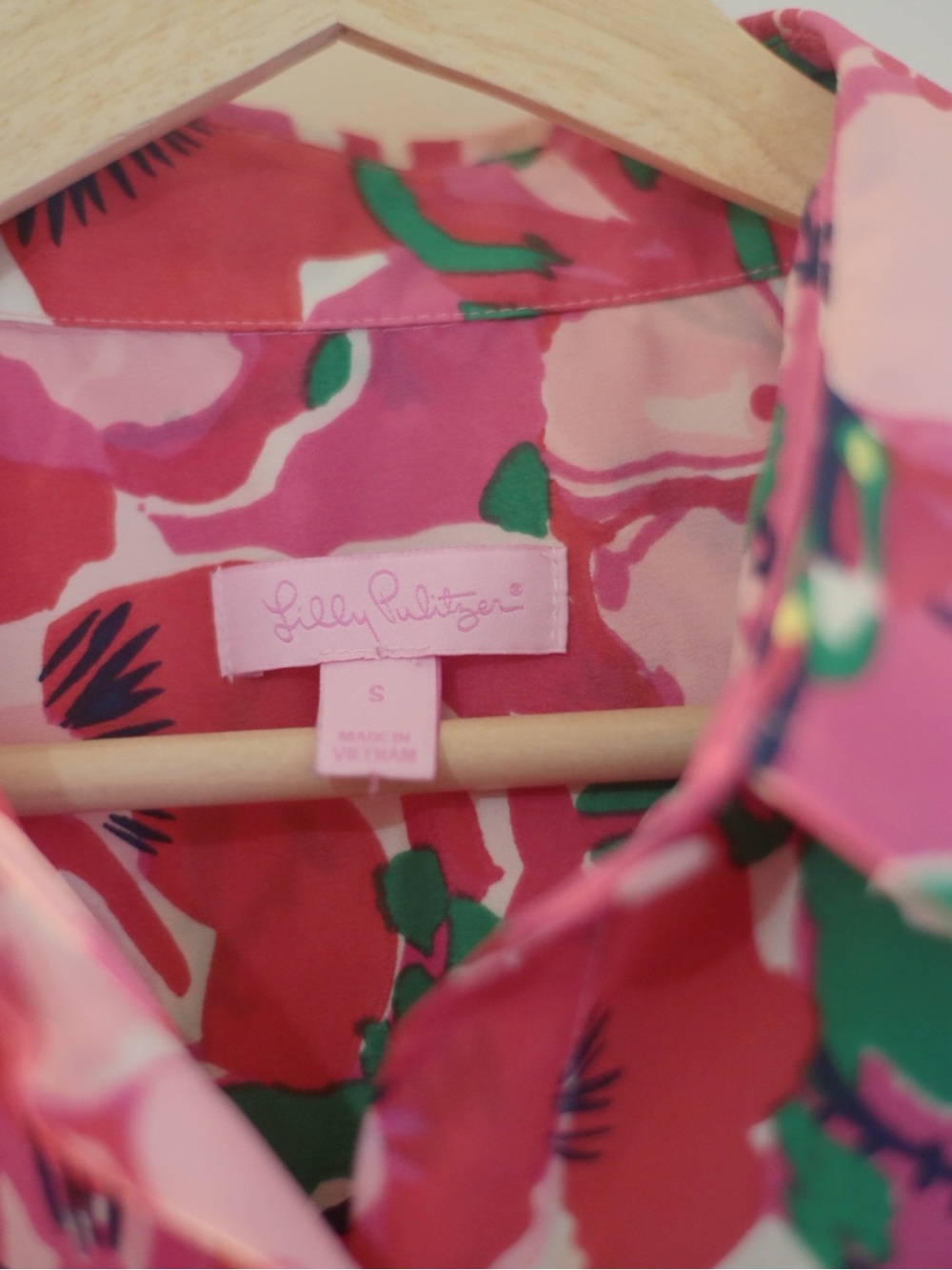 Lilly Pulitzer Women's Pink Floral Button Front Blouse Top Long Sleeve Size S - Picture 5 of 8